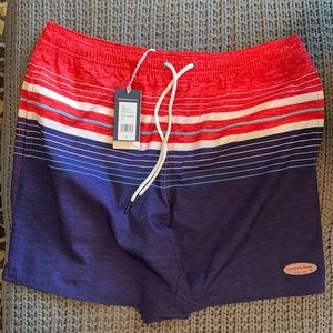 Vineyard Vines Men’s Large 7” Chappy Trunks. NWT